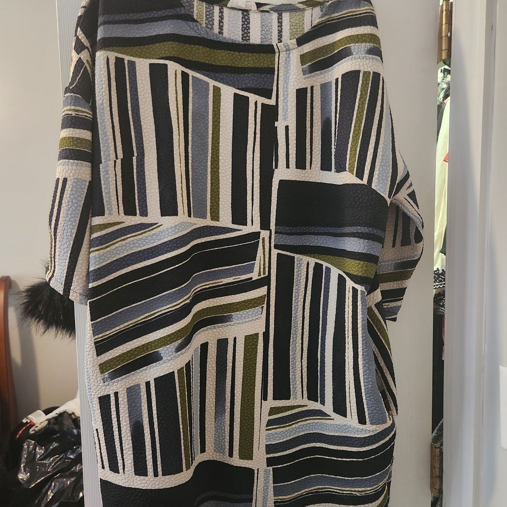 Geometric Striped Short Sleeve Tunic - Olive, Navy, Cream